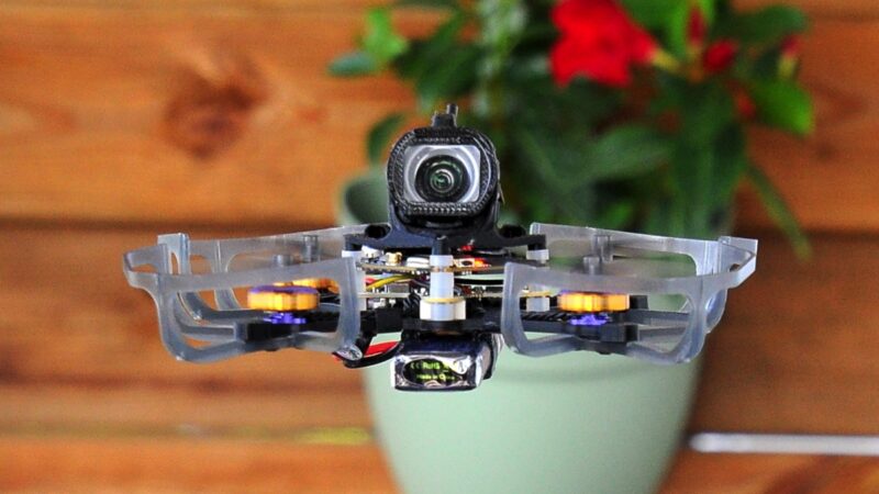 Flywoo Firefly18 1S Nano Baby V3 O4, le test d’un drone FPV minuscule en DJI O4 Lite (avec un accessoire grand-angle)
