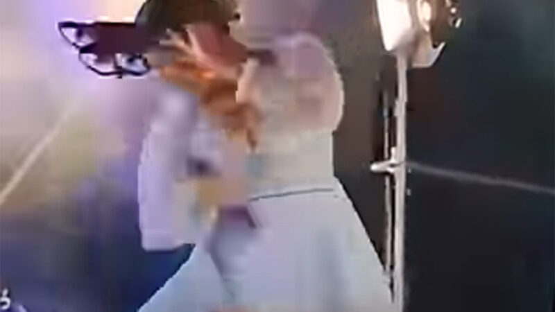 La chanteuse péruvienne et le drone