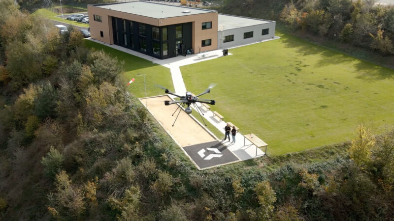 Jobs : Hexadrone recherche un responsable de formation et un responsable du support client