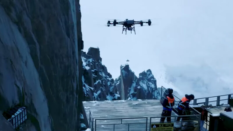 DJI et le PGHM de Chamonix : un FlyCart30 pour assister les secours en montagne