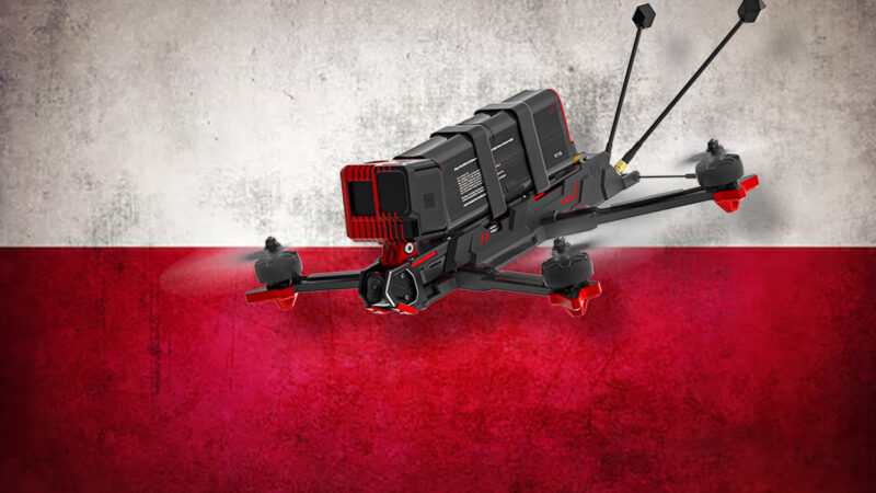 Drones en Pologne : une expérimentation pour des vols FPV sans besoin d’un observateur, mais sous conditions
